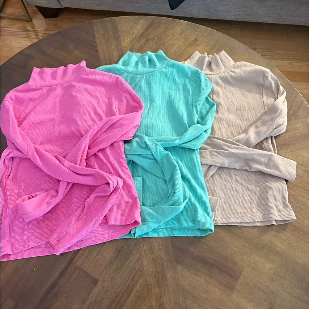 American Eagle Set of Three Turtleneck Sweaters - Pink, Teal, Beige - M